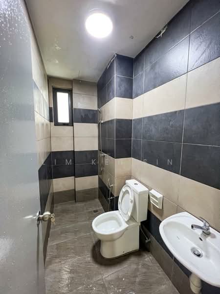 Kondominium untuk Disewa di Edge 360 - Lim Keh Sin - Bathroom - PropertyGuru.com.my