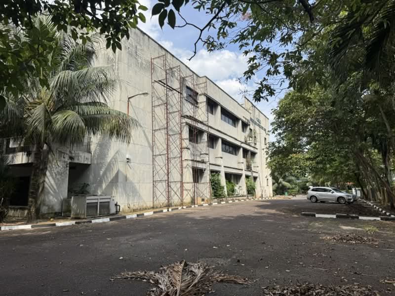 Factory for Sale in Seksyen 33 (Shah Alam) - DANIEL . - Exterior - PropertyGuru.com.my