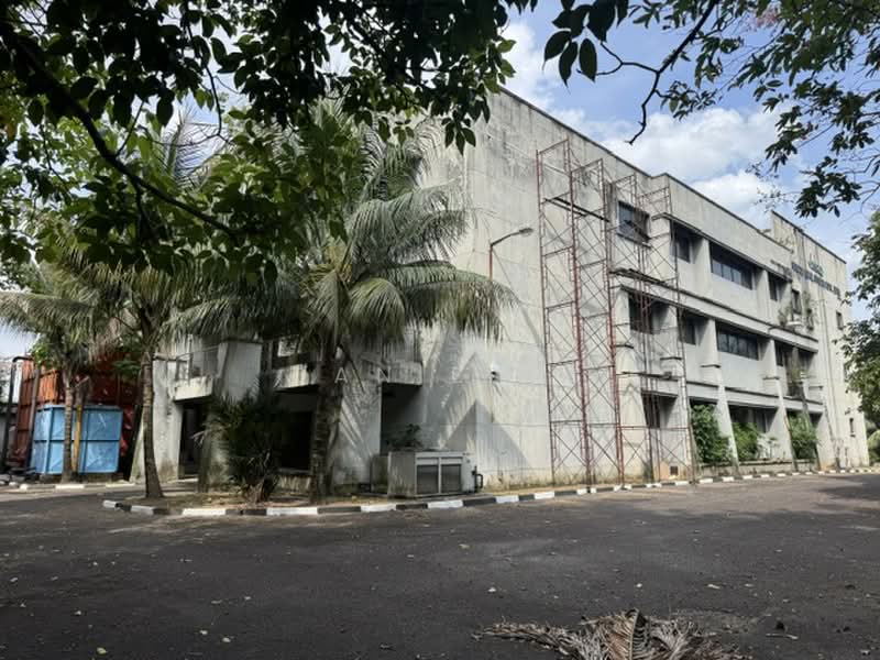 Factory for Sale in Seksyen 33 (Shah Alam) - DANIEL . - Exterior - PropertyGuru.com.my