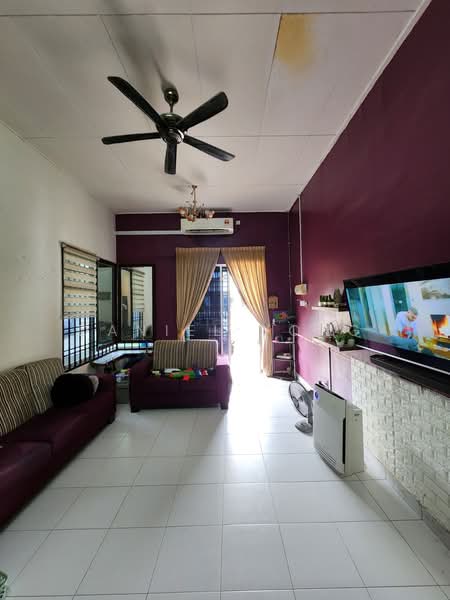 Cluster House for Sale in Kota Masai (Pasir Gudang) - Daniel Yong - Living Room - PropertyGuru.com.my