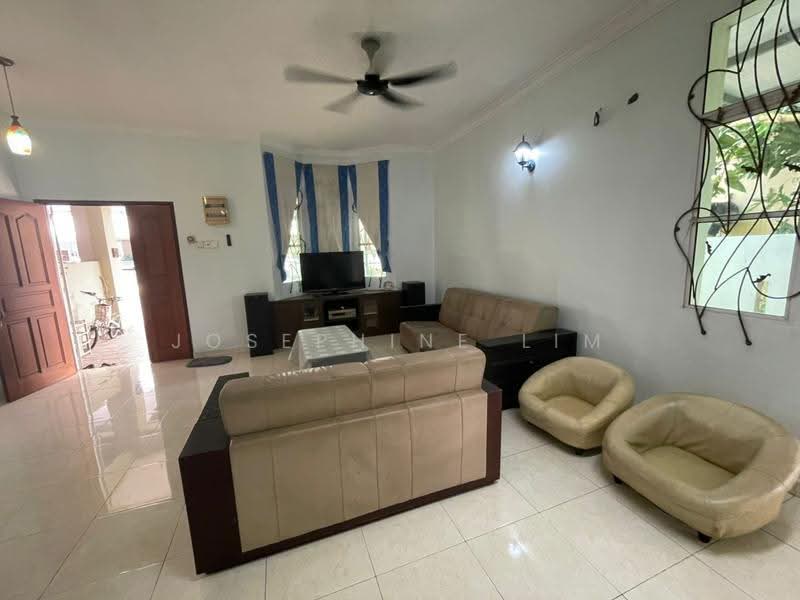 Semi-Detached House for Rent in Taman Bukit Minyak Indah (Bukit Minyak) - Josephine Lim - Living Room - PropertyGuru.com.my