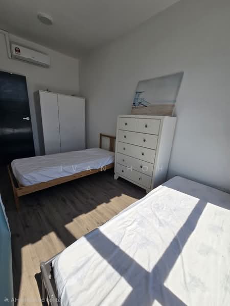 Kediaman Servis untuk Disewa di Henna Residence @ The Quartz WM - Ivan Hoh - Bedroom - PropertyGuru.com.my
