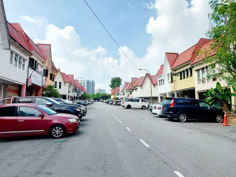 Shop / Office untuk Dijual di Taman Kajang Utama (Kajang) - Jackie Tan - Exterior - PropertyGuru.com.my