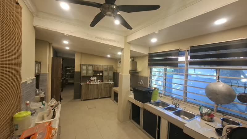 Bungalow House untuk Dijual di Bandar Rinching (Semenyih) - Ken Lai - Kitchen - PropertyGuru.com.my