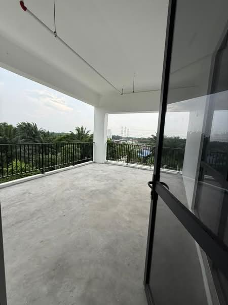 Factory for Sale in Sepang (Selangor) - Iqbal Rafei - Balcony - PropertyGuru.com.my