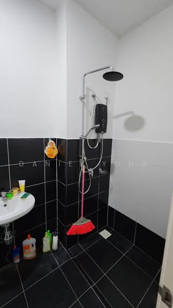 Terraced House for Sale in Kota Masai (Pasir Gudang) - Daniel Yong - Bathroom - PropertyGuru.com.my