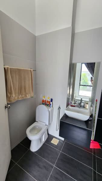 Terraced House for Sale in Kota Masai (Pasir Gudang) - Daniel Yong - Bathroom - PropertyGuru.com.my