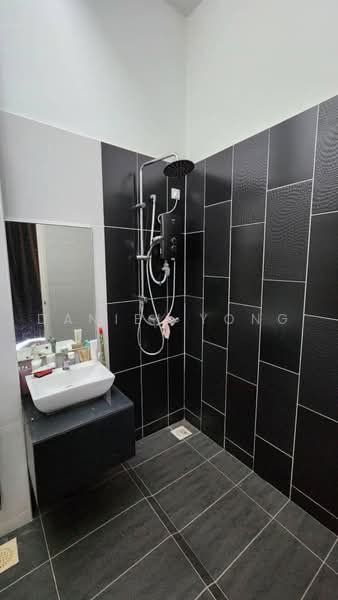Terraced House for Sale in Kota Masai (Pasir Gudang) - Daniel Yong - Bathroom - PropertyGuru.com.my