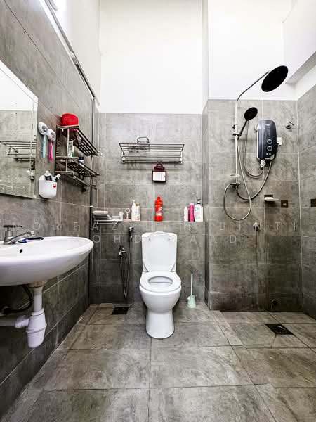 2-storey Terraced House for Sale in Dengkil (Selangor) - Norfazilah Binti Mohd Saad - Bathroom - PropertyGuru.com.my