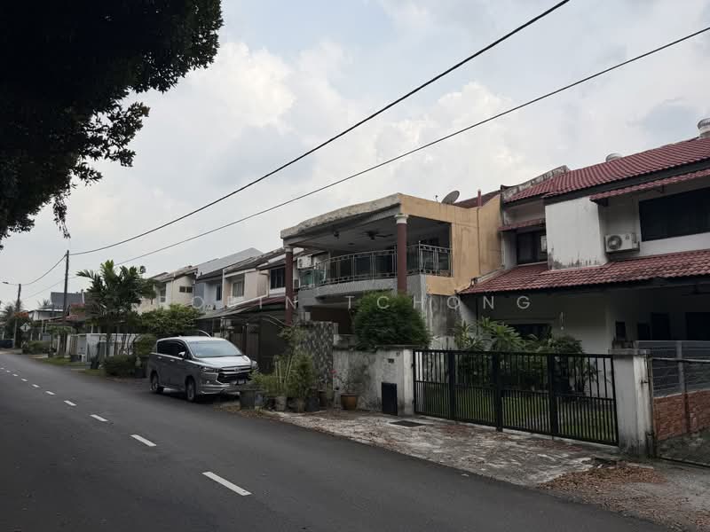 2-storey Terraced House for Sale in Subang Jaya (Selangor) - Robin Tchong - Exterior - PropertyGuru.com.my