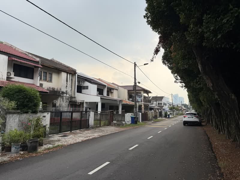 2-storey Terraced House for Sale in Subang Jaya (Selangor) - Robin Tchong - Exterior - PropertyGuru.com.my