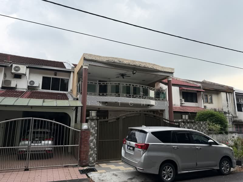 2-storey Terraced House for Sale in Subang Jaya (Selangor) - Robin Tchong - Exterior - PropertyGuru.com.my