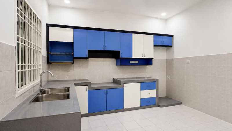 1-storey Terraced House for Sale in Bandar Putra (Kulai) - Kalai Selvan - Kitchen - PropertyGuru.com.my