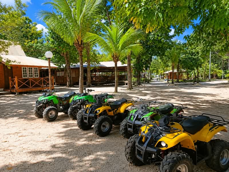 Hotel / Resort untuk Dijual di Pulau Tioman (Pahang) - Seamus Kor - Exterior - PropertyGuru.com.my