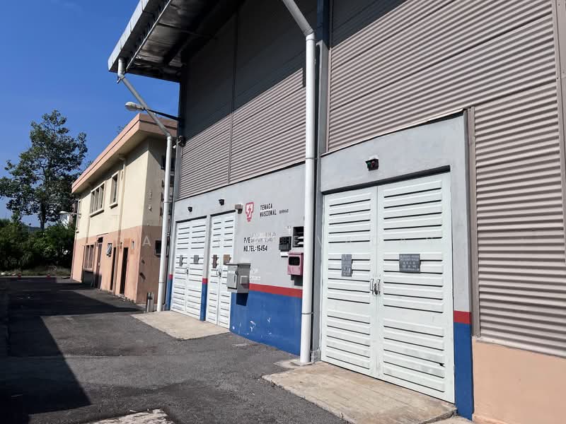 Warehouse for Rent in Taman Sains Selangor (Kota Damansara) - David Devadas - PropertyGuru.com.my