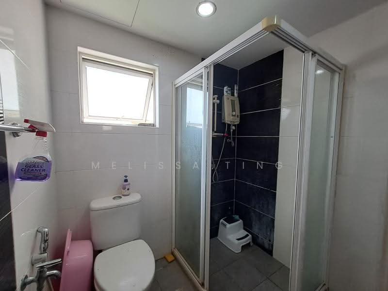 Apartment for Rent at Seri Hijauan - Melissa Ting - Bathroom - PropertyGuru.com.my