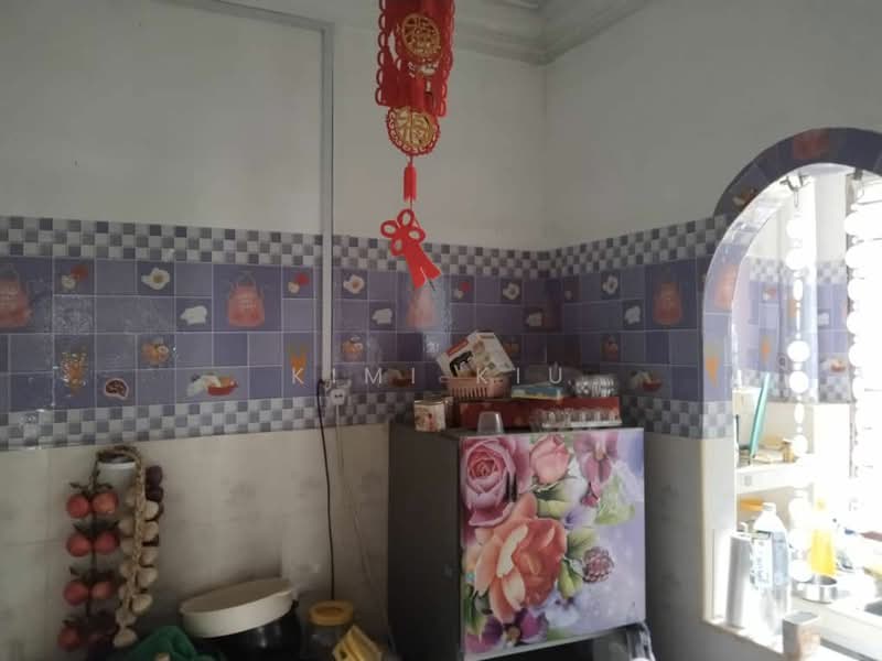 Bungalow House for Sale in Masai (Johor) - Kimi Kiu - Kitchen - PropertyGuru.com.my