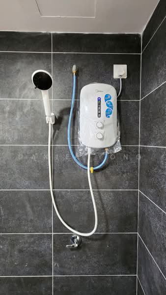 Service Residence for Sale at Midas @ Seri Alam - Daniel Yong - Bathroom - PropertyGuru.com.my