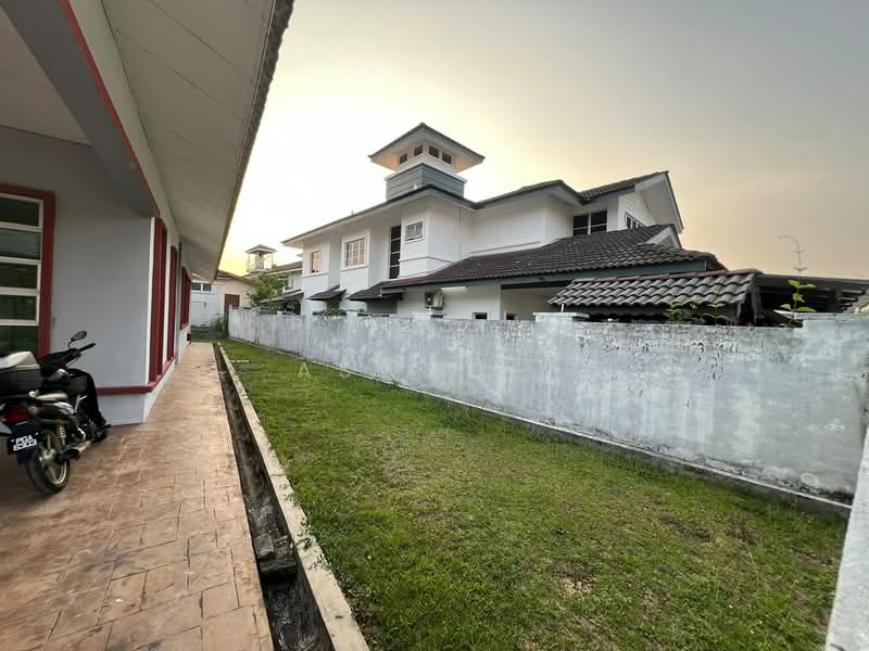 Bungalow House for Sale in Taman Kulim Utama (Kulim) - Aswad . - Exterior - PropertyGuru.com.my