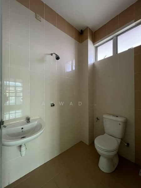 Bungalow House for Sale in Taman Kulim Utama (Kulim) - Aswad . - Bathroom - PropertyGuru.com.my