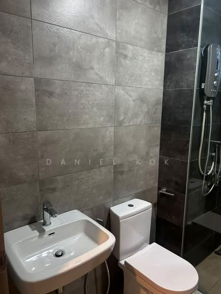 Condominium for Rent at Bennington Residences @ SkyArena - Daniel Kok - Bathroom - PropertyGuru.com.my