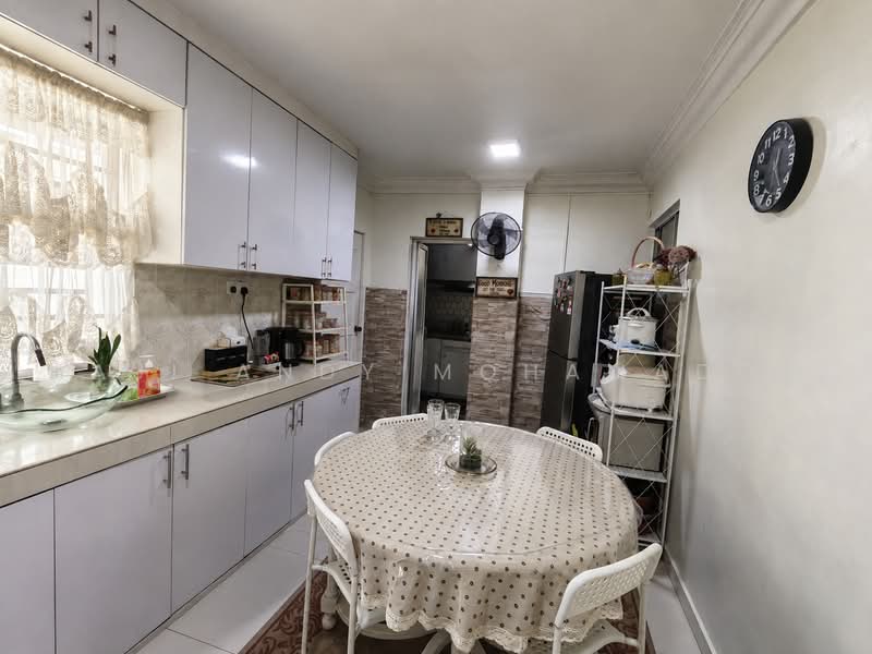 Terraced House for Sale in Taman Mutiara Rini (Skudai) - Haji Andy Mohamadon - Kitchen - PropertyGuru.com.my