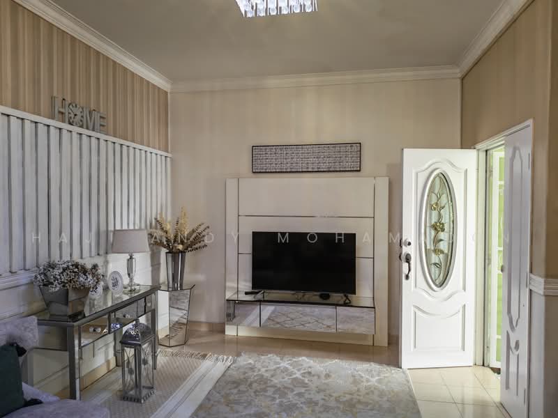 Terraced House for Sale in Taman Mutiara Rini (Skudai) - Haji Andy Mohamadon - Living Room - PropertyGuru.com.my