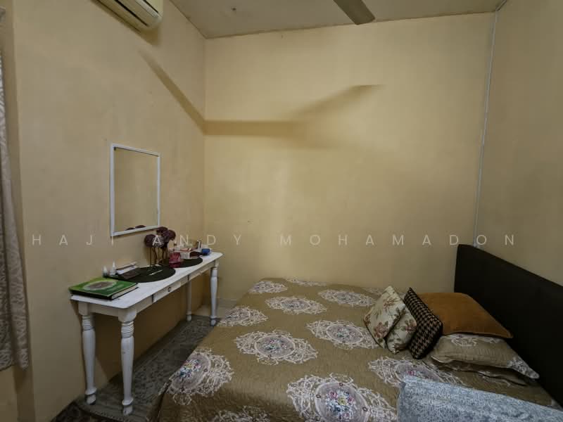 Terraced House for Sale in Taman Mutiara Rini (Skudai) - Haji Andy Mohamadon - Bedroom - PropertyGuru.com.my