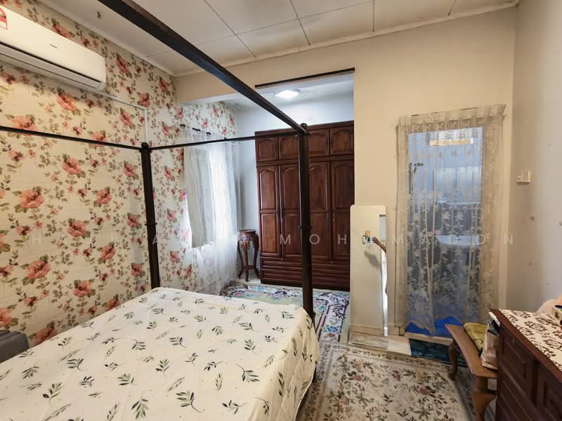 Terraced House for Sale in Taman Mutiara Rini (Skudai) - Haji Andy Mohamadon - Bedroom - PropertyGuru.com.my
