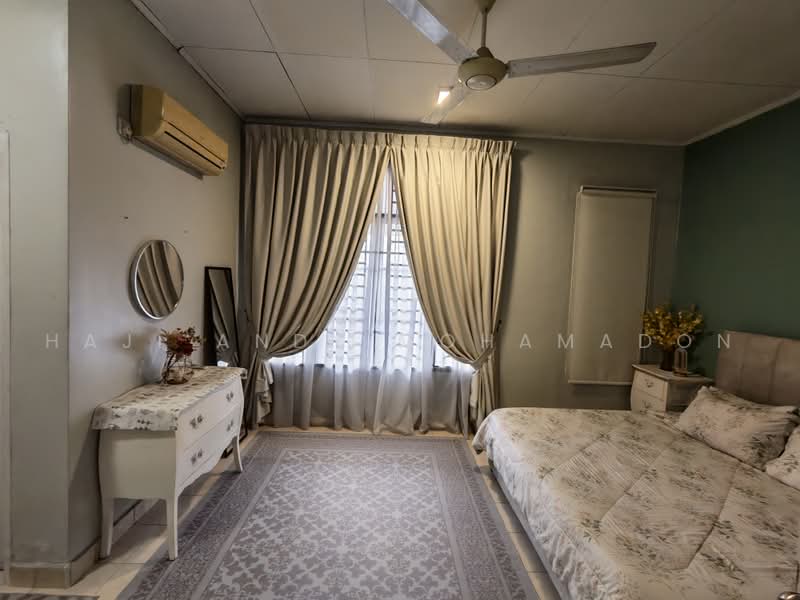 Terraced House for Sale in Taman Mutiara Rini (Skudai) - Haji Andy Mohamadon - Bedroom - PropertyGuru.com.my