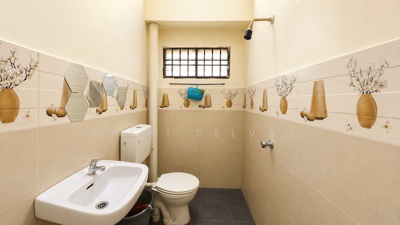 Rumah Teres 2-Tingkat untuk Dijual di Taman Pulai Indah (Johor Bahru) - Kalai Selvan - Bathroom - PropertyGuru.com.my