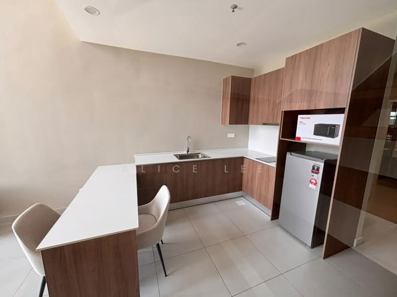 Service Residence for Rent at Dorsett Waterfront Subang - Alice Lee - Kitchen - PropertyGuru.com.my