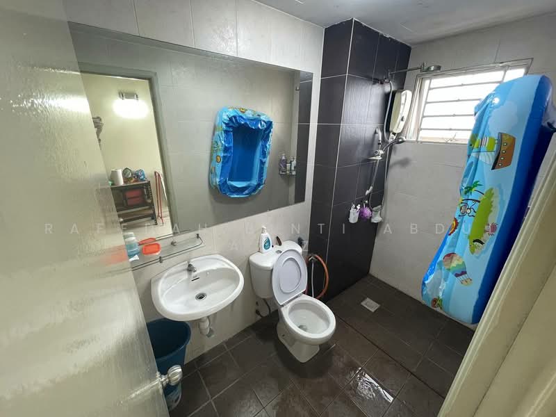 Condominium for Rent at Nilam Puri - Rafedah Binti Abdul Aziz - Bathroom - PropertyGuru.com.my