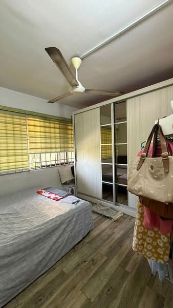 Pangsapuri untuk Dijual di Pangsapuri Century - Aswad . - Bedroom - PropertyGuru.com.my