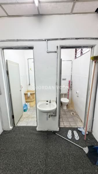 Office for Rent in Taman Bukit Minyak (Bukit Minyak) - Jordan Voon - Bathroom - PropertyGuru.com.my