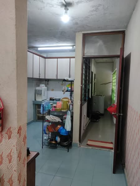 Shop / Office for Sale in Taman Koskam (Kepala Batas) - Aswad . - Kitchen - PropertyGuru.com.my