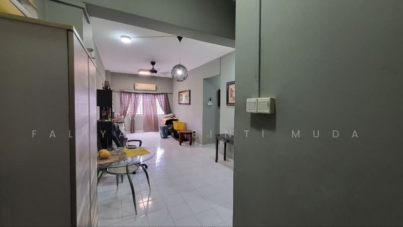 Apartment for Sale at Serdang Skyvillas (Serdang Perdana) - Faliyana binti Muda - PropertyGuru.com.my
