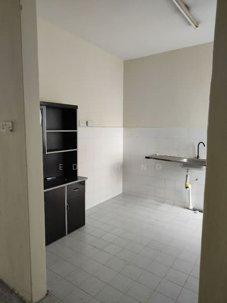 Rumah Teres 2-Tingkat untuk Disewa di Taman Permai Jaya (Bukit Mertajam) - Edwin Ng - Kitchen - PropertyGuru.com.my
