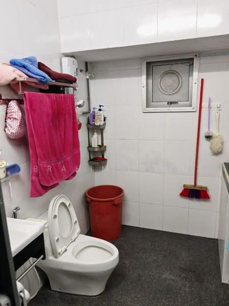 2-storey Terraced House for Sale in Bukit Indah (Ampang) - Ibrahim Iderus - Bathroom - PropertyGuru.com.my