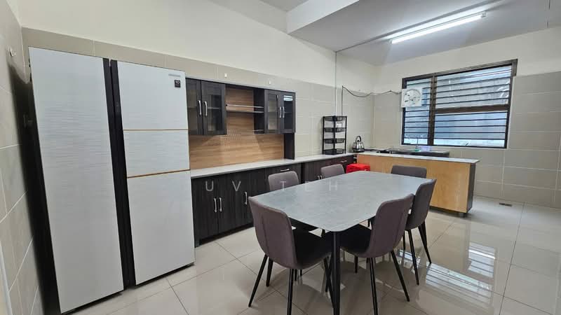 Rumah Teres 2-Tingkat untuk Disewa di Bandar Dato Onn (Tebrau) - UV Teh - Kitchen - PropertyGuru.com.my