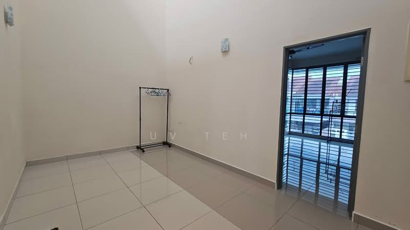 Rumah Teres 2-Tingkat untuk Disewa di Bandar Dato Onn (Tebrau) - UV Teh - Interior - PropertyGuru.com.my
