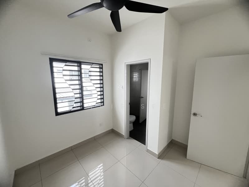 Rumah Teres 2-Tingkat untuk Disewa di Taman Kundang Jaya (Rawang) - Chris See - PropertyGuru.com.my