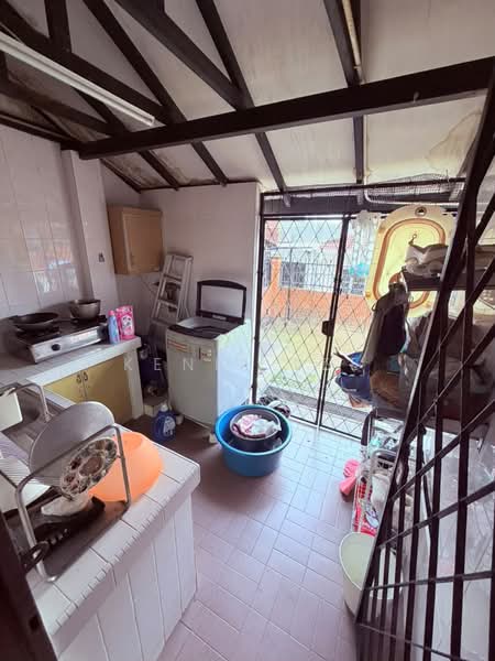Rumah Teres 2-Tingkat untuk Disewa di SS18 (Subang Jaya) - Kenix Lee - Kitchen - PropertyGuru.com.my
