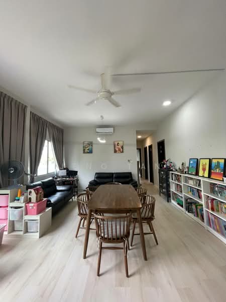 Apartment for Sale at Liberty Grove - Jeno Tan - Living Room - PropertyGuru.com.my