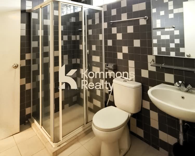 Bungalow House for Sale in Seputeh (Kuala Lumpur) - Cindy Tan - Bathroom - PropertyGuru.com.my