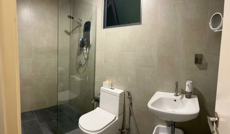 Kediaman Servis untuk Dijual di East Parc @ Manjalara - Nicole . - Bathroom - PropertyGuru.com.my