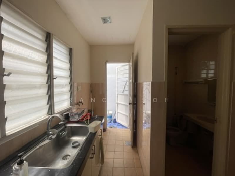 Rumah Teres 2-Tingkat untuk Dijual di Bandar Bukit Puchong (Puchong) - Francis Soh - Kitchen - PropertyGuru.com.my