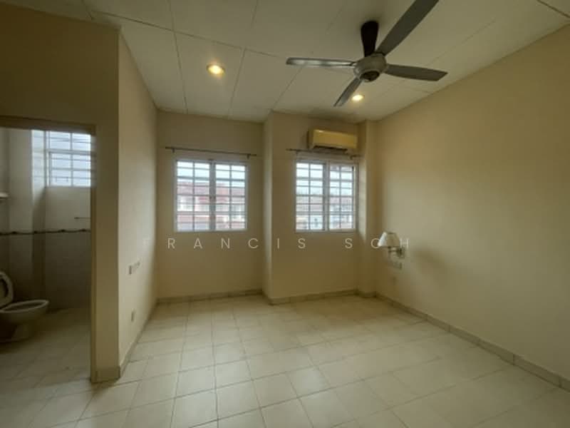 Rumah Teres 2-Tingkat untuk Dijual di Bandar Bukit Puchong (Puchong) - Francis Soh - Bathroom - PropertyGuru.com.my