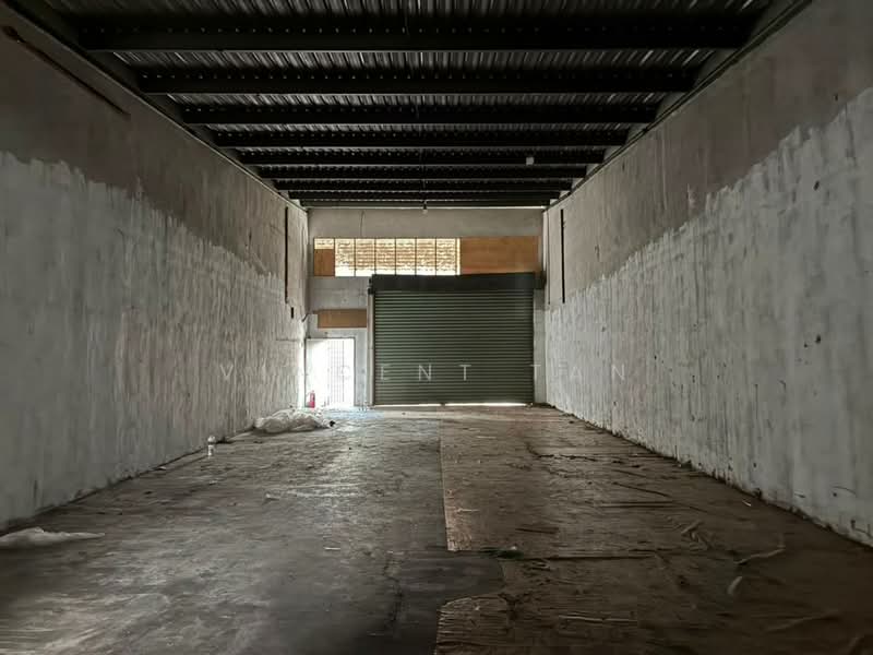 Terrace Factory for Sale in Nilai (Negeri Sembilan) - Vincent Tan - Interior - PropertyGuru.com.my