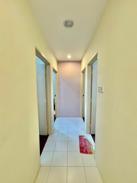 Apartment for Sale at MJC Courtyard Sanctuary - Jeno Tan - Corridor - PropertyGuru.com.my